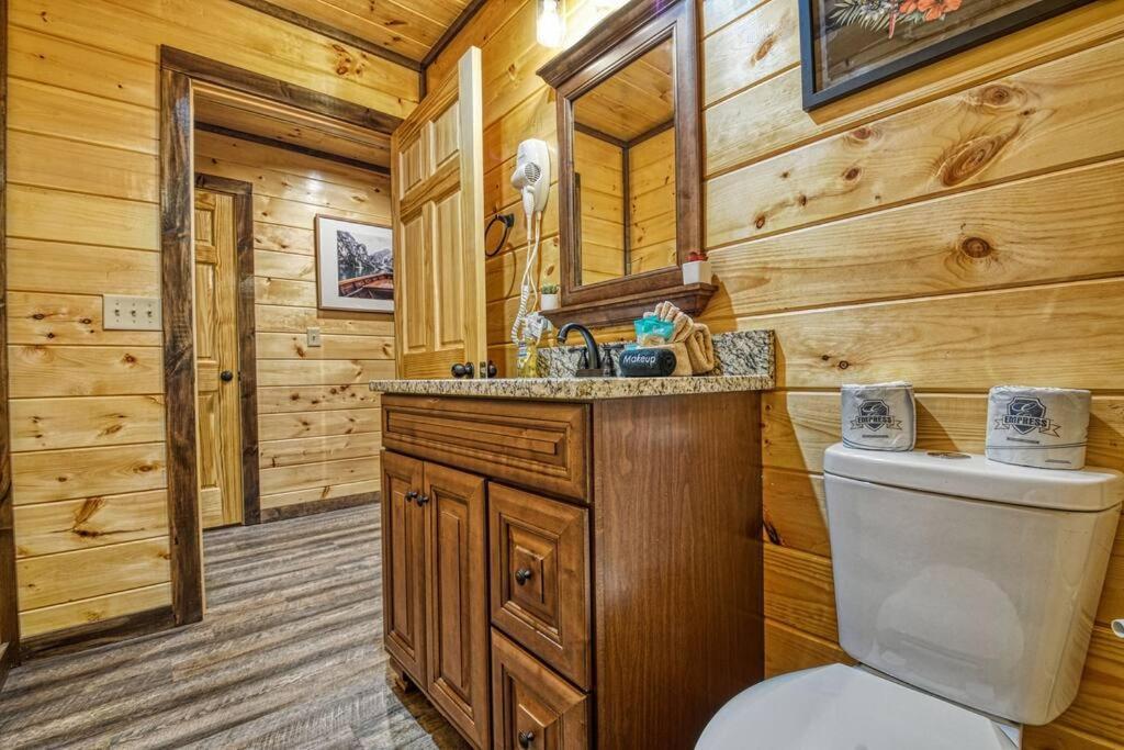 Adventure Retreat/Cabin/Pool+Hot Tub/Game Room+Theater Sevierville Buitenkant foto