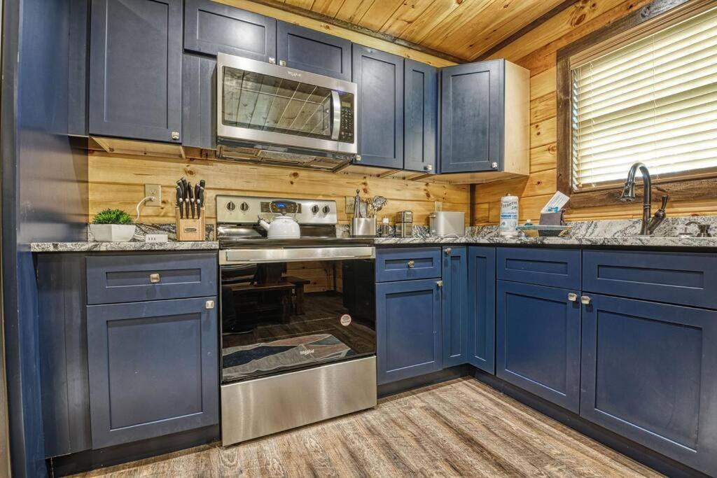 Adventure Retreat/Cabin/Pool+Hot Tub/Game Room+Theater Sevierville Buitenkant foto