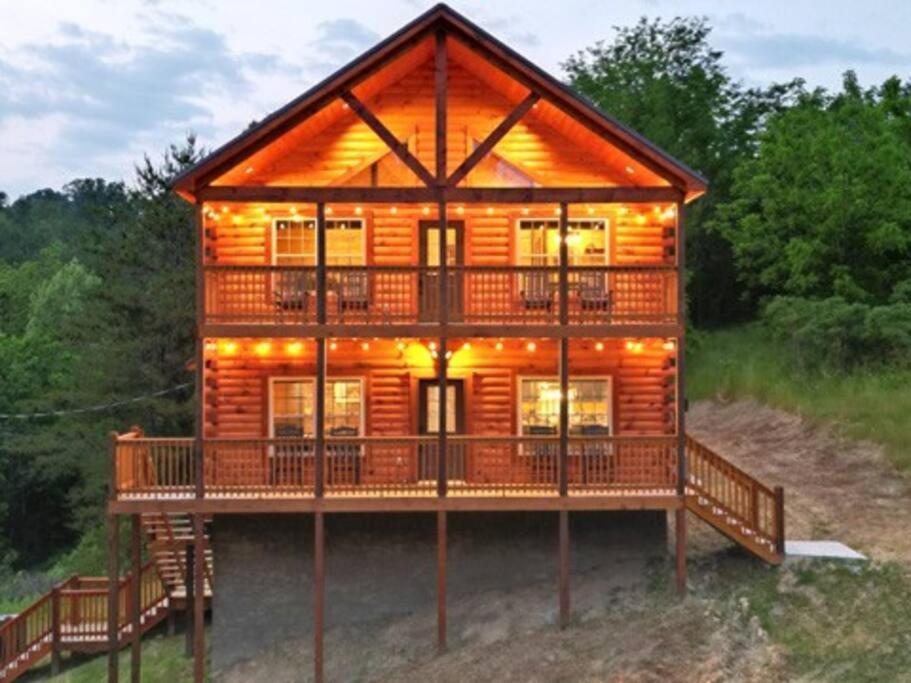 Adventure Retreat/Cabin/Pool+Hot Tub/Game Room+Theater Sevierville Buitenkant foto