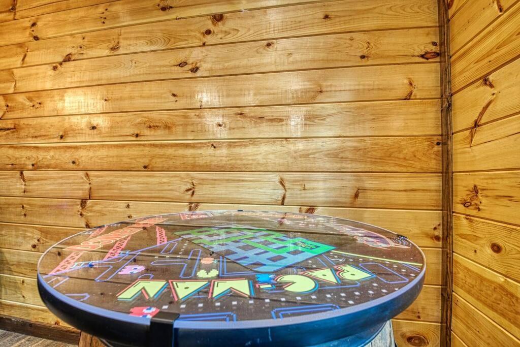 Adventure Retreat/Cabin/Pool+Hot Tub/Game Room+Theater Sevierville Buitenkant foto