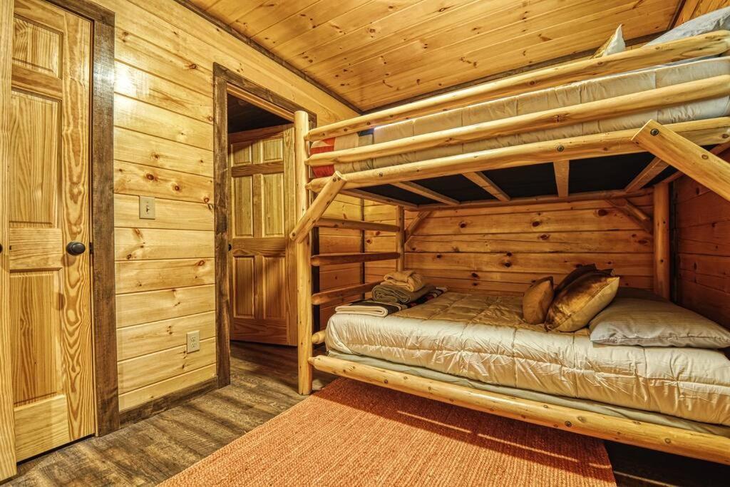 Adventure Retreat/Cabin/Pool+Hot Tub/Game Room+Theater Sevierville Buitenkant foto