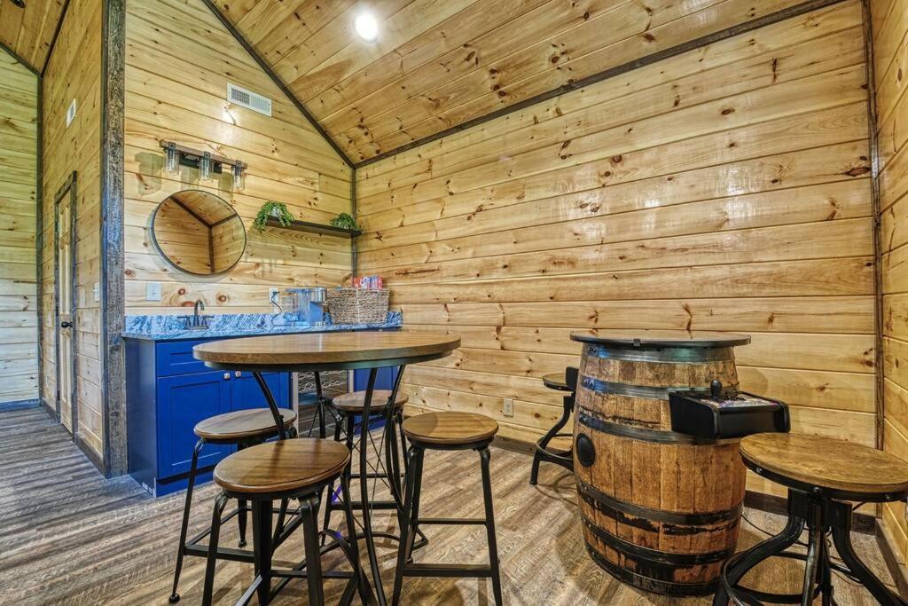 Adventure Retreat/Cabin/Pool+Hot Tub/Game Room+Theater Sevierville Buitenkant foto